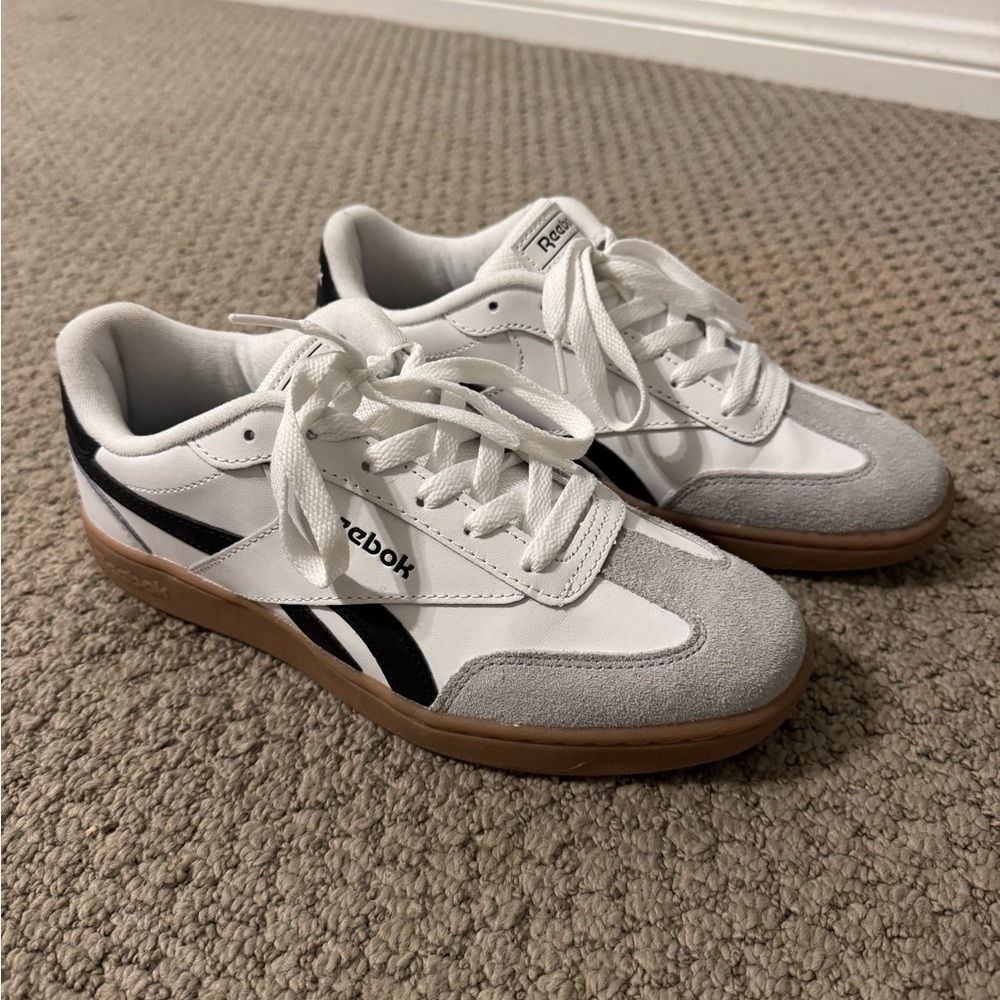 New Reebok Tennis Shoes
